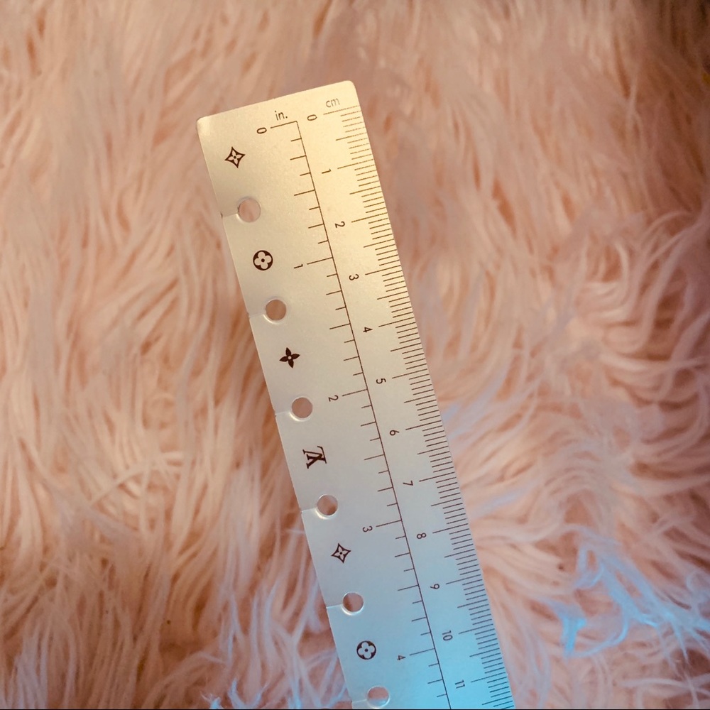Louis Vuitton Agenda PM Ruler